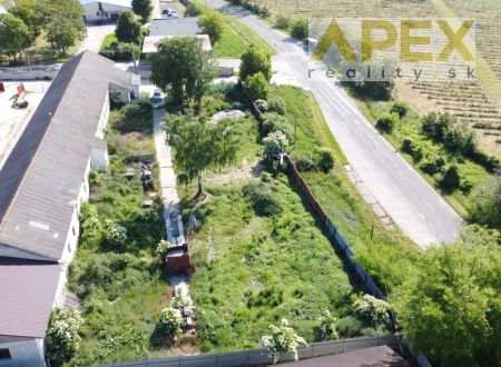 Exkluzívne APEX reality pozemok na priemyselné využitie 1800 m2 v obci Bojničky