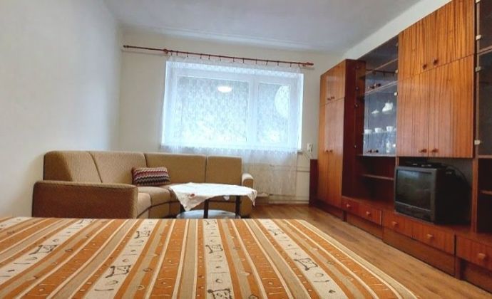 PREDAJ: VEĽKÝ 1 IZBOVÝ BYT, HARMANEC