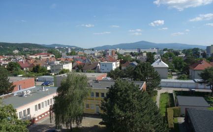 Pekný 3-izbový byt 75 m2 + lodžia 5 m2 na ul. Dukl. Hrdinov v Trenčíne