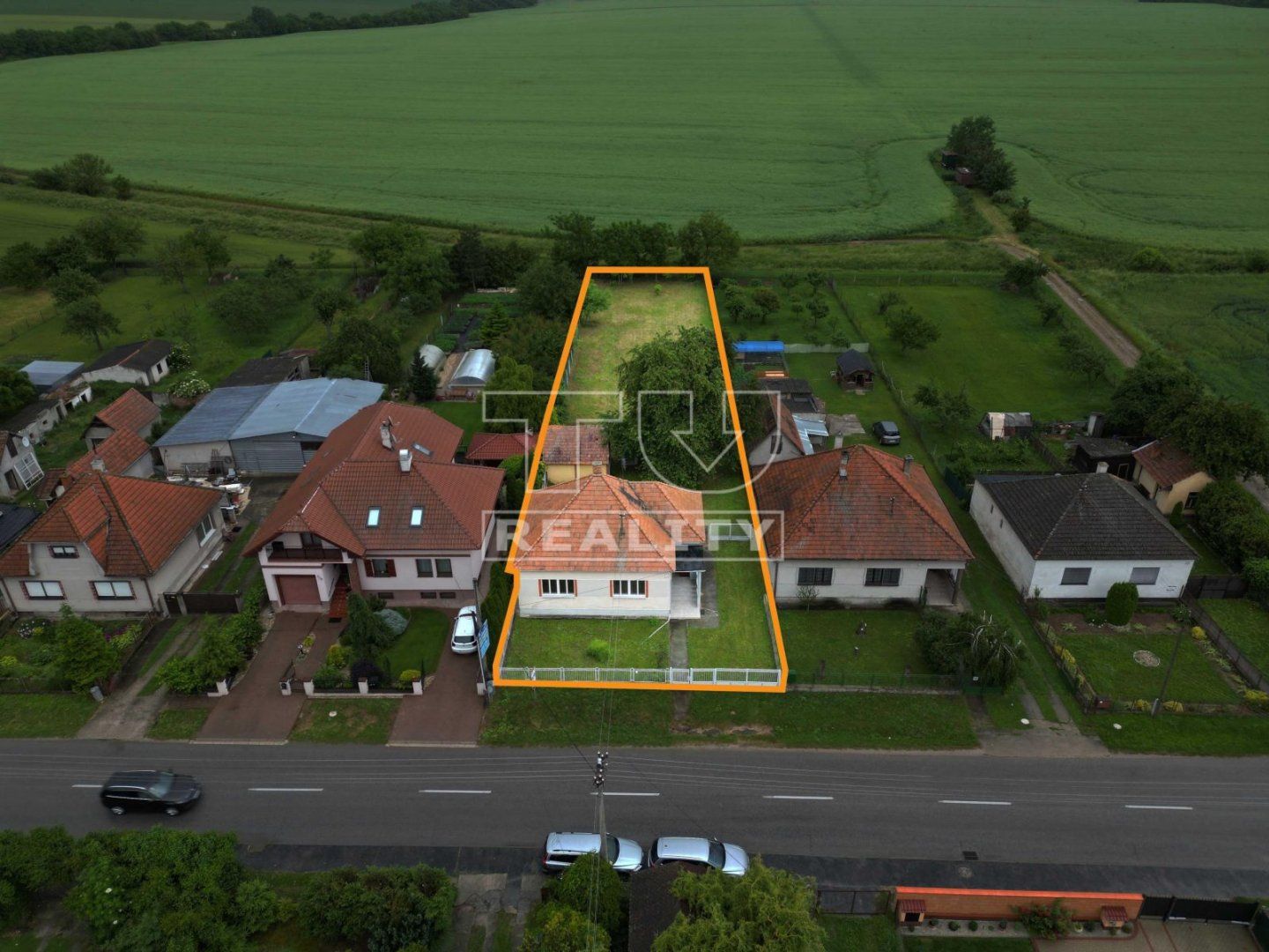 Na predaj rodinný dom s pozemkom 1490 m2 v obci Kovarce