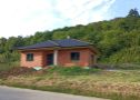Novostavba 4-izbového tehlového bungalovu s pozemkom 644 m2, holodom, Melčice - Lieskové / Melčická dolina