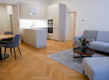 Luxusný 3izb. byt na prenájom v lukratívnej časti Bratislavy na Laurinskej ulici.