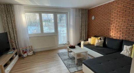PREDAJ - 2 - izbový pekný moderný byt v Bratislave, časť Nové Mesto - Kramáre