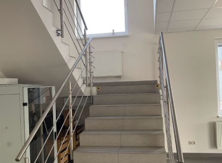Skladové priestory s kanceláriami/predajňou, Žabí majer