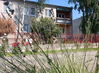 3 izbový byt s garážou, so záhradkou, s pivnicou na predaj v meste Galanta