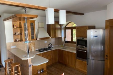 Prenájom 3 izbový byt 120 m2, centrum Žiliny