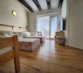 APARTMÁNOVÝ OBJEKT V SENCI, v areály Slnečných jazier 50 m od vody.