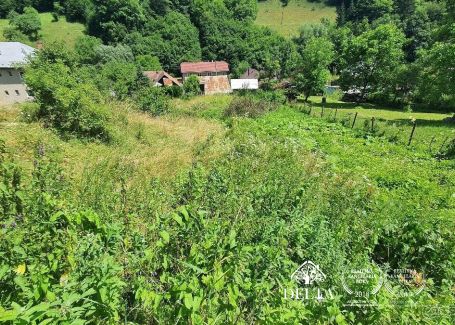 Slnečný pozemok na výstavbu domu, chaty Dolný Harmanec -Banská Bystrica predaj