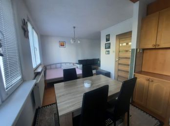 REZERVOVANÝ - Predaj zariadeného 1 izb. bytu, 30 m2, kúpou ihneď voľný, Gazdovský rad