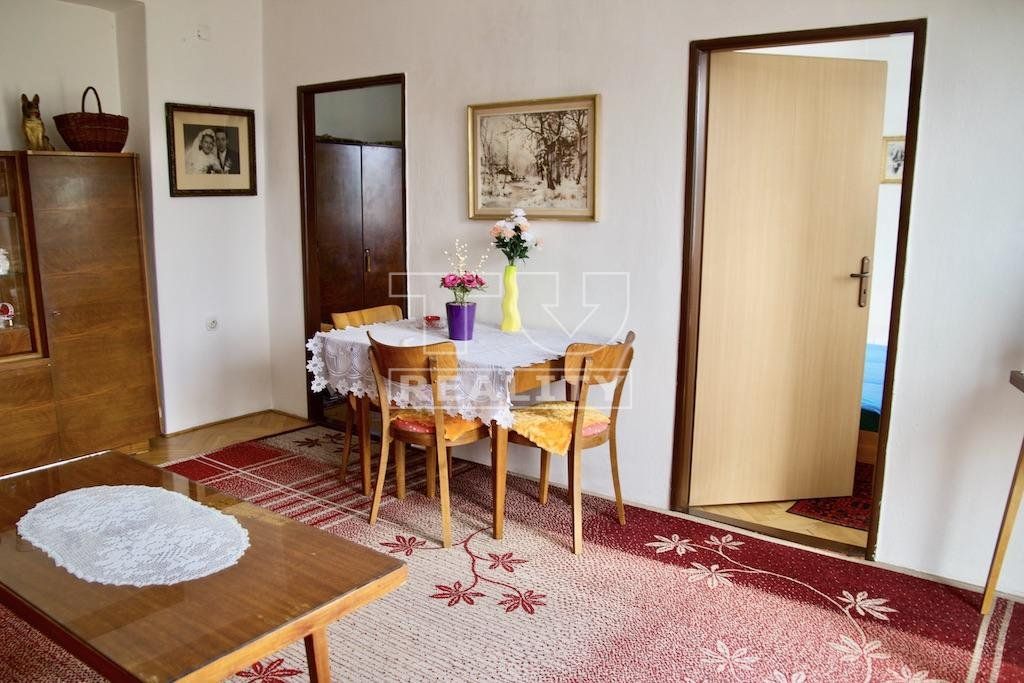 Na predaj je 3- izbový byt v Turanoch