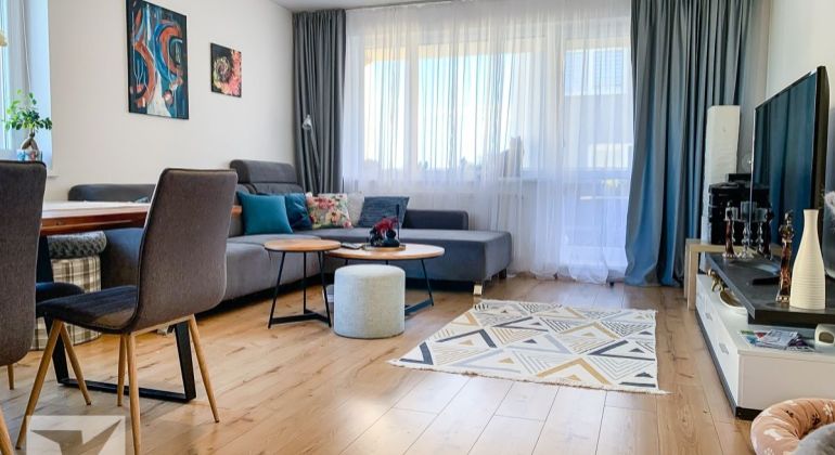 REZERVOVANÉ - 3 izbový byt s loggiou vo výbornej lokalite v Dunajskej Lužnej