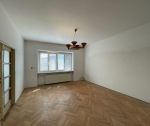 Tehlový 2 izbový byt, 70 m2 + balkón + 2x pivnica, Trenčín, ul. M.Rázusa / Sihoť I