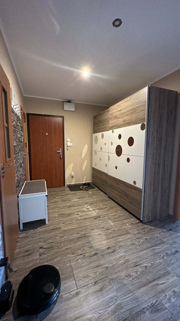 Na predaj - priestranný 3-izbový byt v Seredi
