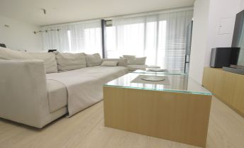 3-izbový zariadený byt na Zlatej Nohe s balkónom, klimatizácia, bazén, sauna, 1 x parkovanie