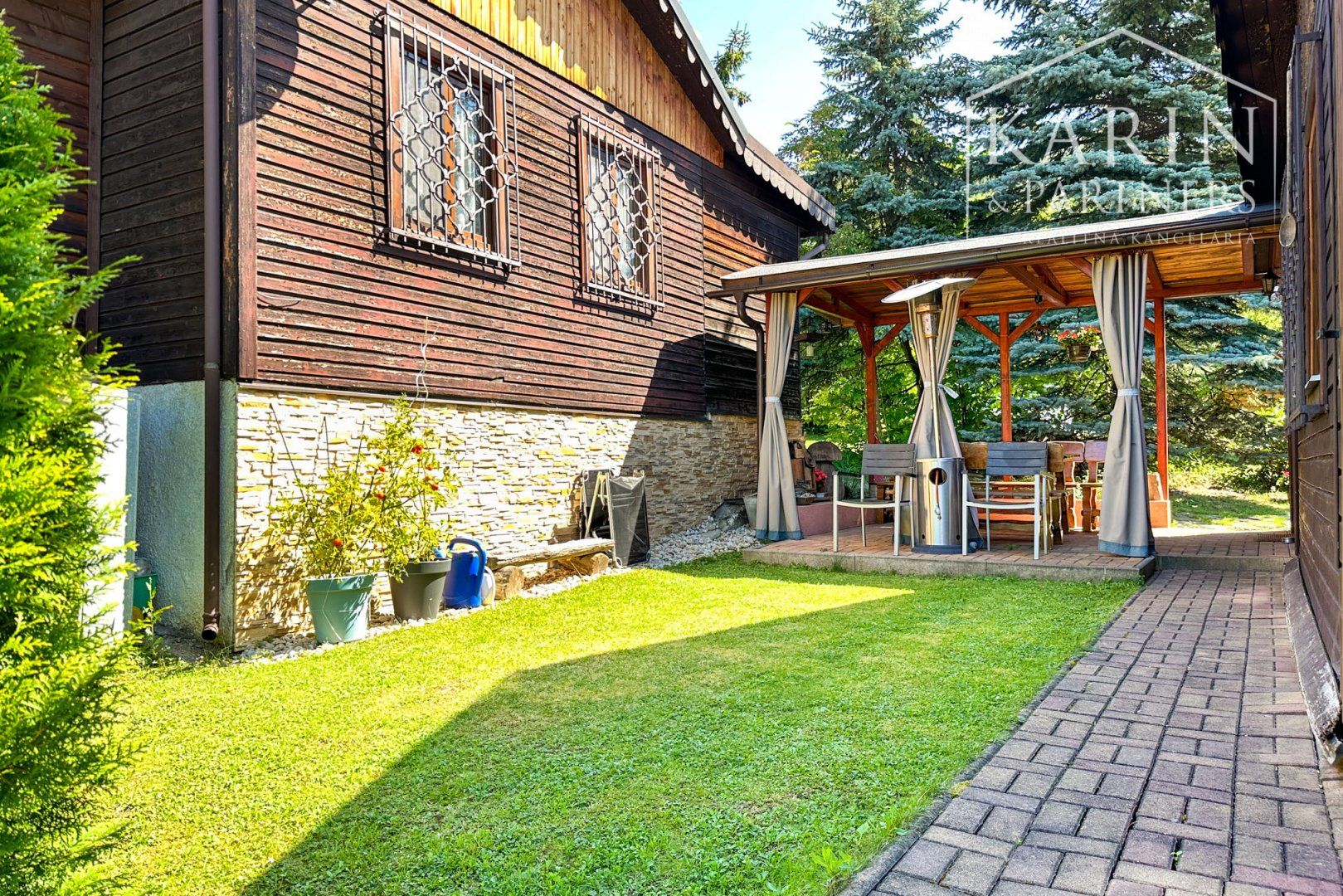 Zrekonštruovaná 4-izbová chata, 74m2, Počúvadlo Jazero - Banská Štiavnica