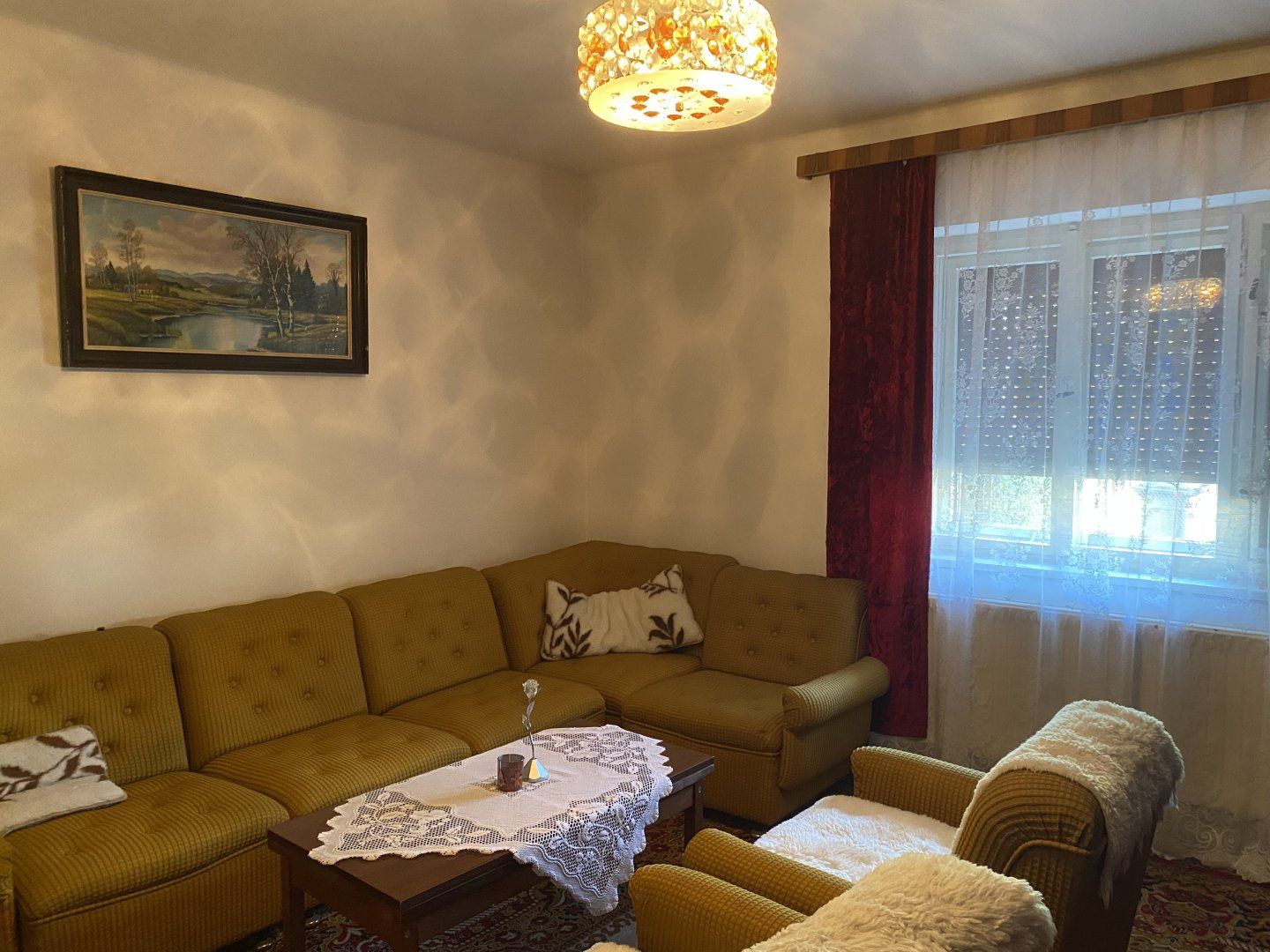Výhodná ponuka: 3-izbový rodinný dom na predaj v obci VIESKA (Kisfalud), pozemok 2000 m2, cena: 164 500 EUR