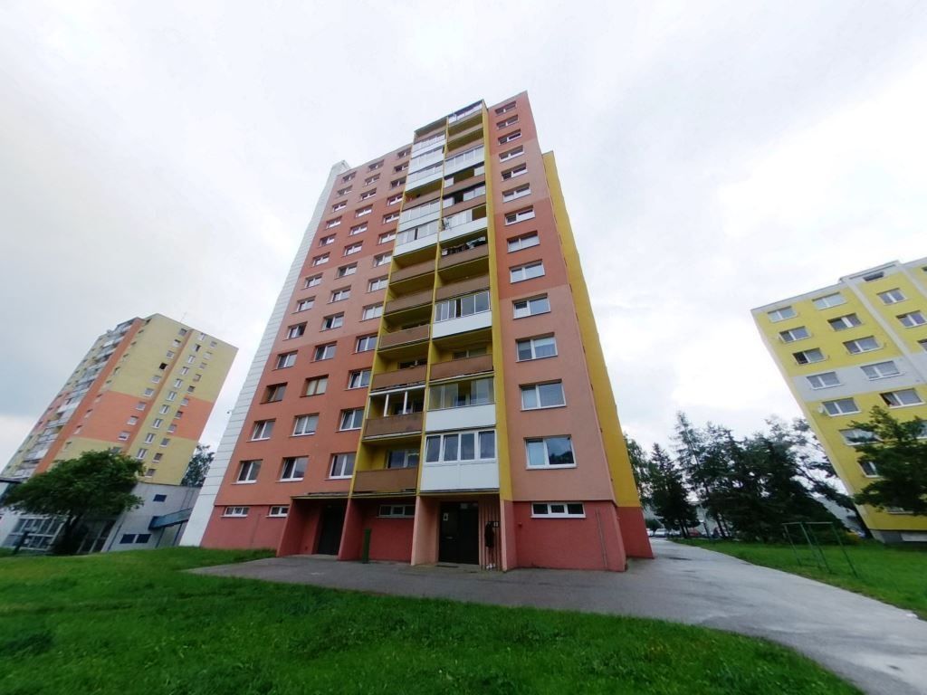 REZERVOVANÉ 1 izbový byt s balkónom Poprad - Starý Juh, ulica Moyzesova - 8