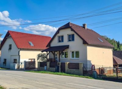 Na predaj pekný rodinný dom  s veľkým pozemkom, v obci Ďanová, okres Martin.