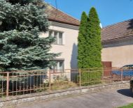 TOP Realitka – Exkluzívne – 4 izbový dom, resp. byt na Vŕšku, pozemok 1026m2, ticho, kľud, TOP Lokalita „staré“ Piešťany