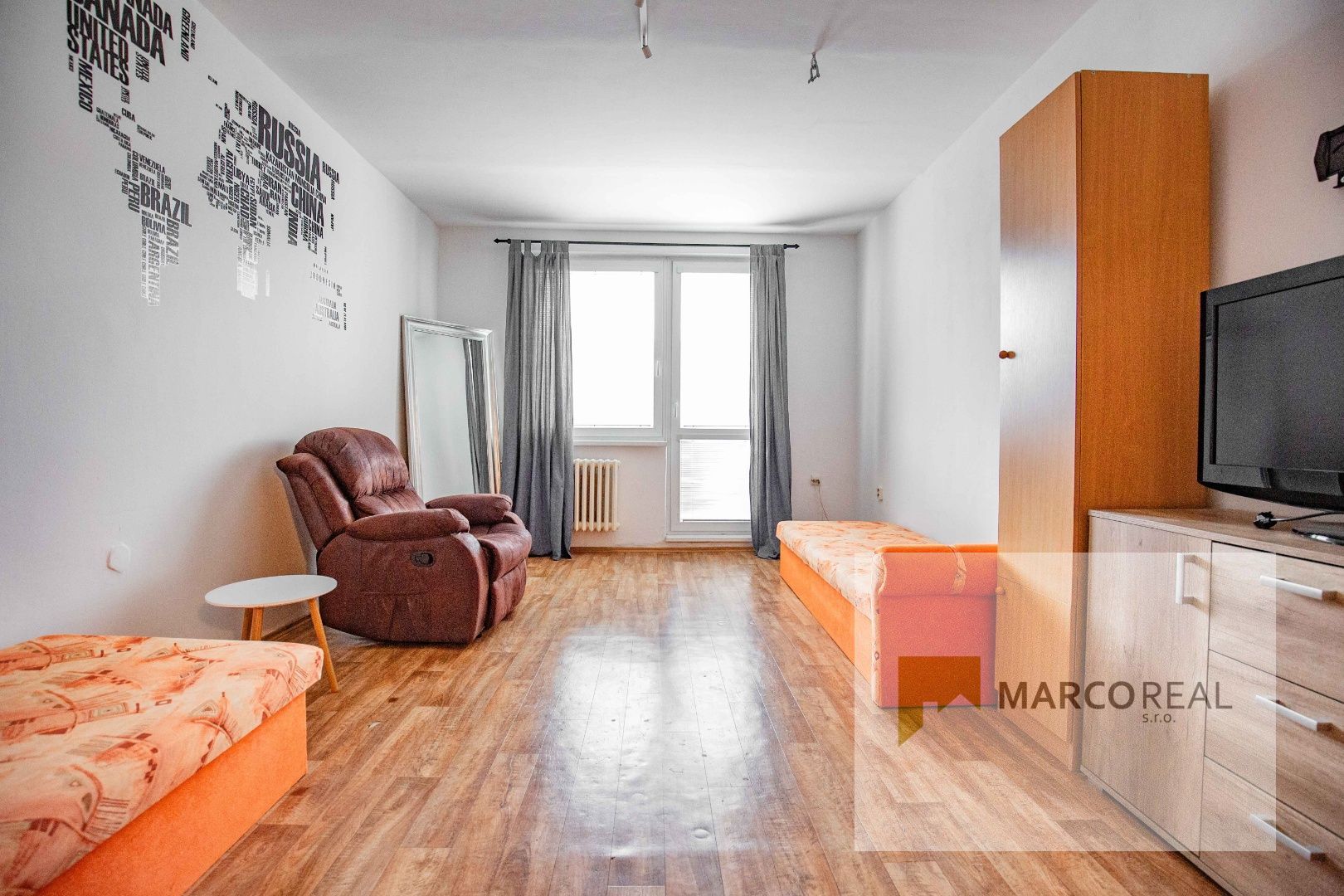 3-izb.byt v Seredi na Cukrovarskej ul., 75,78 m2, čiastočná rekonštrukcia, 2x balkón