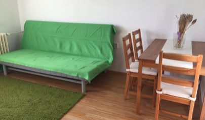 Garsónka na Vilovej ul. na začiatku Petržalky