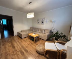 Útulný 3-izbový byt s lodžiou v príjemných farebných tónoch na sídlisku JUH v Nových Zámkoch