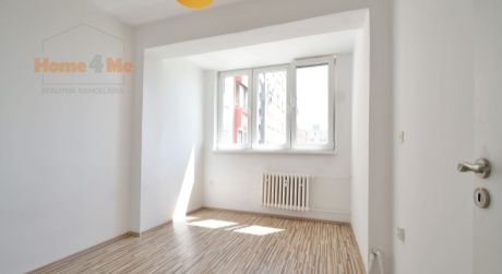 PREDAJ 3 izbový byt po rekonštrukcii, Pri Šajbách, Rača