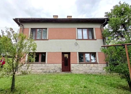 Dom 3 izbový s pozemkom 1045 m2 Banská Bystrica -Králiky predaj