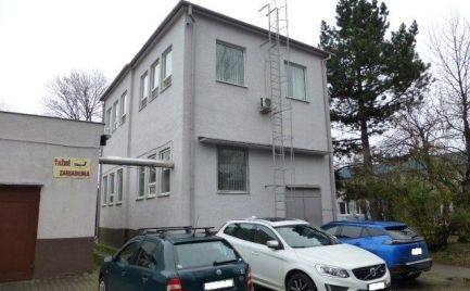 Na prenájom menší výrobno - skladový objekt s kanceláriami o výmere 156 m2.