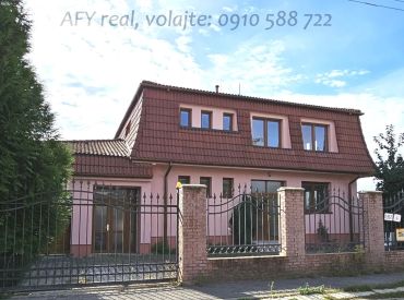 Rodinný dom - firemné sídlo v Bratislave v P. Biskupiciach na predaj