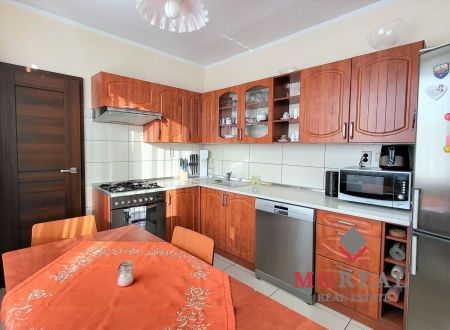 Rezervované - Predaj - 3izbový bezbariérový byt - Topoľčany, centrum