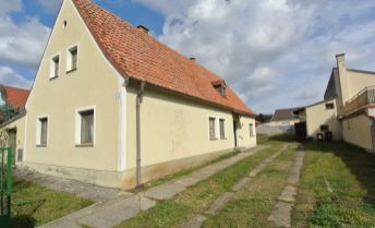 Predaj- starší 6- izb. rodinný dom + garáž + dielňa a vínna pivnica s pekným pozemkom (814 m2) v intraviláne malebnej obce Edelstal (12 km od Bratislavy) , Rakúsko- Burgenland