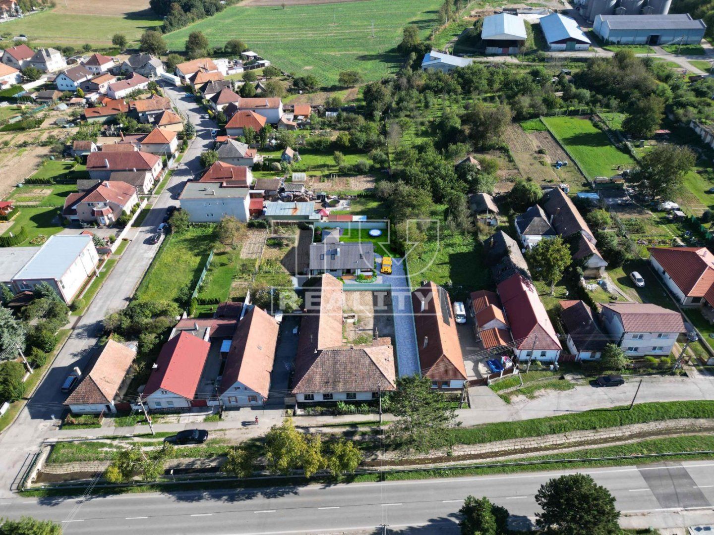 Na predaj stavebný pozemok v obci Nedanovce s rozlohou 680 m2