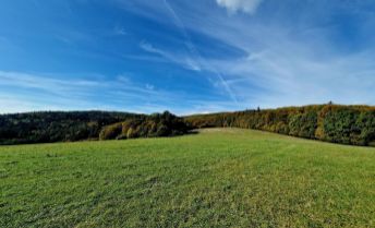 Pozemok s panoramatickým výhľadom na predaj