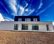 Predaj 5-izb. RD, dvoj garáž, ÚP 211m2, Čunovo