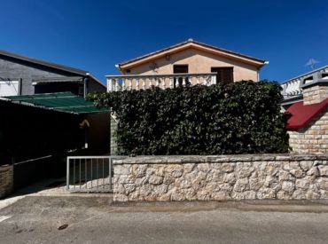 Apartmán len 150m od mora vhodný ako investícia v Chorvátsku