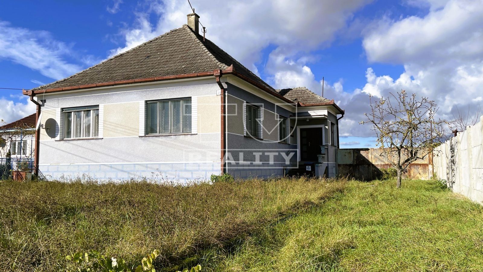 Rodinný dom s pozemkom 2400m2, Pobedim, okr.Nové Mesto nad Váhom - REZERVOVANÉ