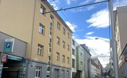 XXL Reality – Ponúkame na predaj 2-izbový tichý byt na Cintorínskej ulici, Bratislava-Staré Mesto