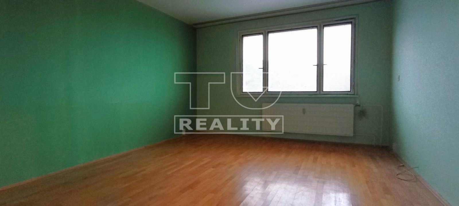 TUreality ponúka na predaj 3 izbový byt s nádherným výhľadom, s balkónom 60 m2 Partizánske.