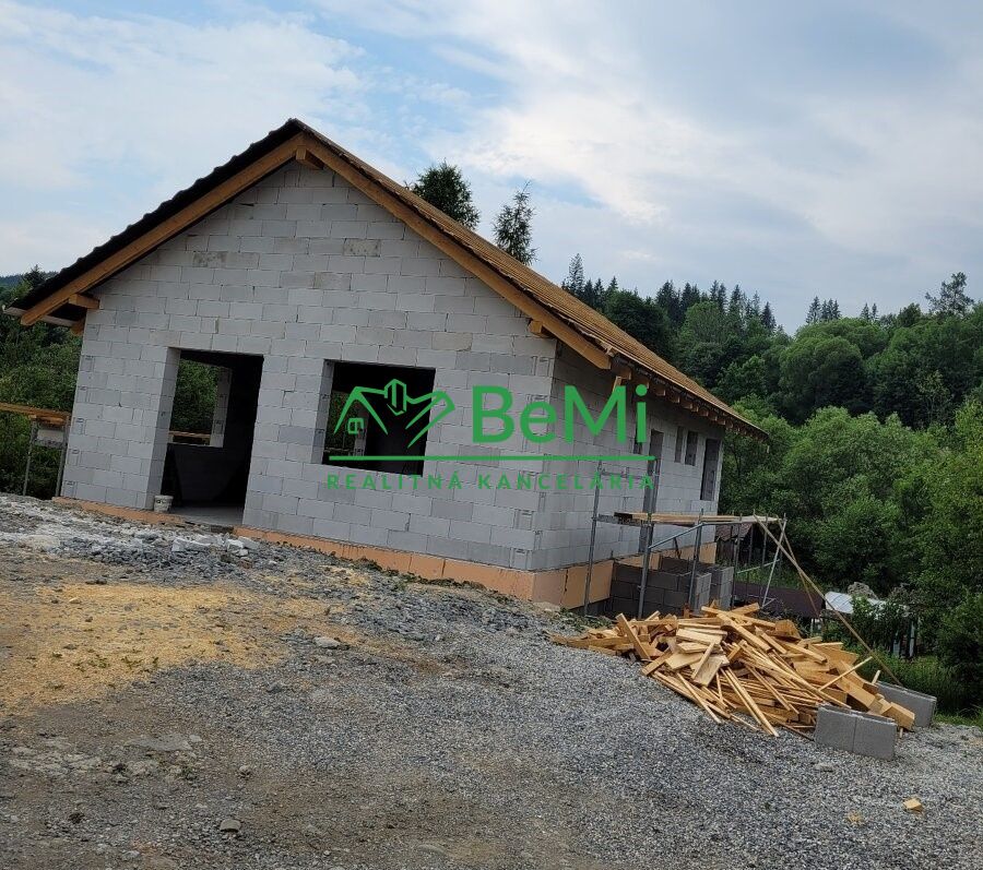 Rozostavaný rodinný dom s pozemkom v obci Olešná, 549m2  055-12-PEMOa