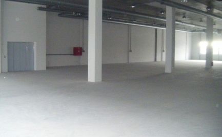 Vykurované skladové priestory od 405 m2 s možnosťou prenájmu obchodného priestoru.