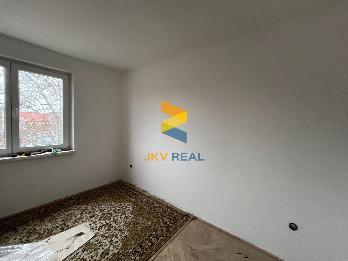 JKV REAL pripravujeme predaj 2 a 1 / 2 izbový byt byt Šumperskej ulici v Prievidzi