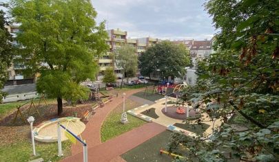 NA PALISÁDOCH PONÚKAME NA PREDAJ 3 IZBOVÝ BYT S VÝNIMOČNOU ATMOSFÉROU