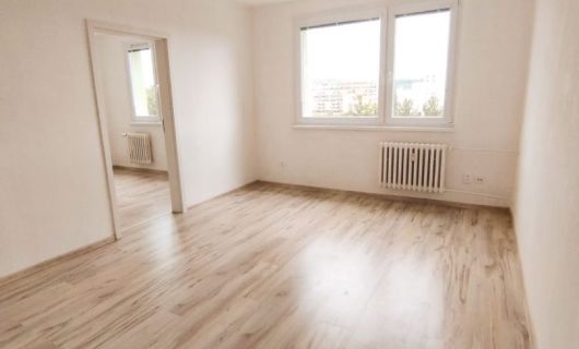KOMPLETNE NOVO ZREKONŠTRUOVANÝ 2 IZBOVÝ BYT S VÝHĽADOM DO PARKU V KRÁSNEJ LOKALITE NA HRANICI STAREJ DÚBRAVKY