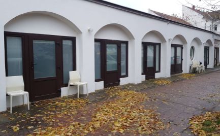 Predám polyfunkčný objekt v centre - Nitra, momentálne byty.