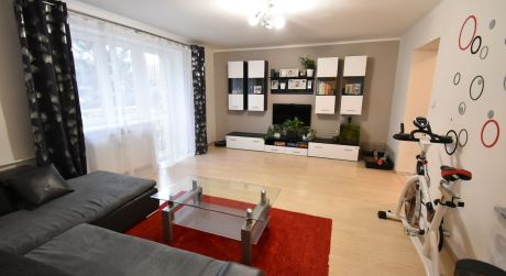 Kuchárek-real: Ponúka na predaj 3 izbový byt Suvorovova ul. Pezinok.