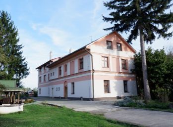 Ponúkame na predaj atraktívny penzión v Poľnom Kesove.
