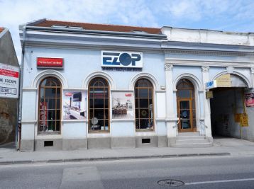 Ponúkame na predaj lukratívnu budovu v Nitre.