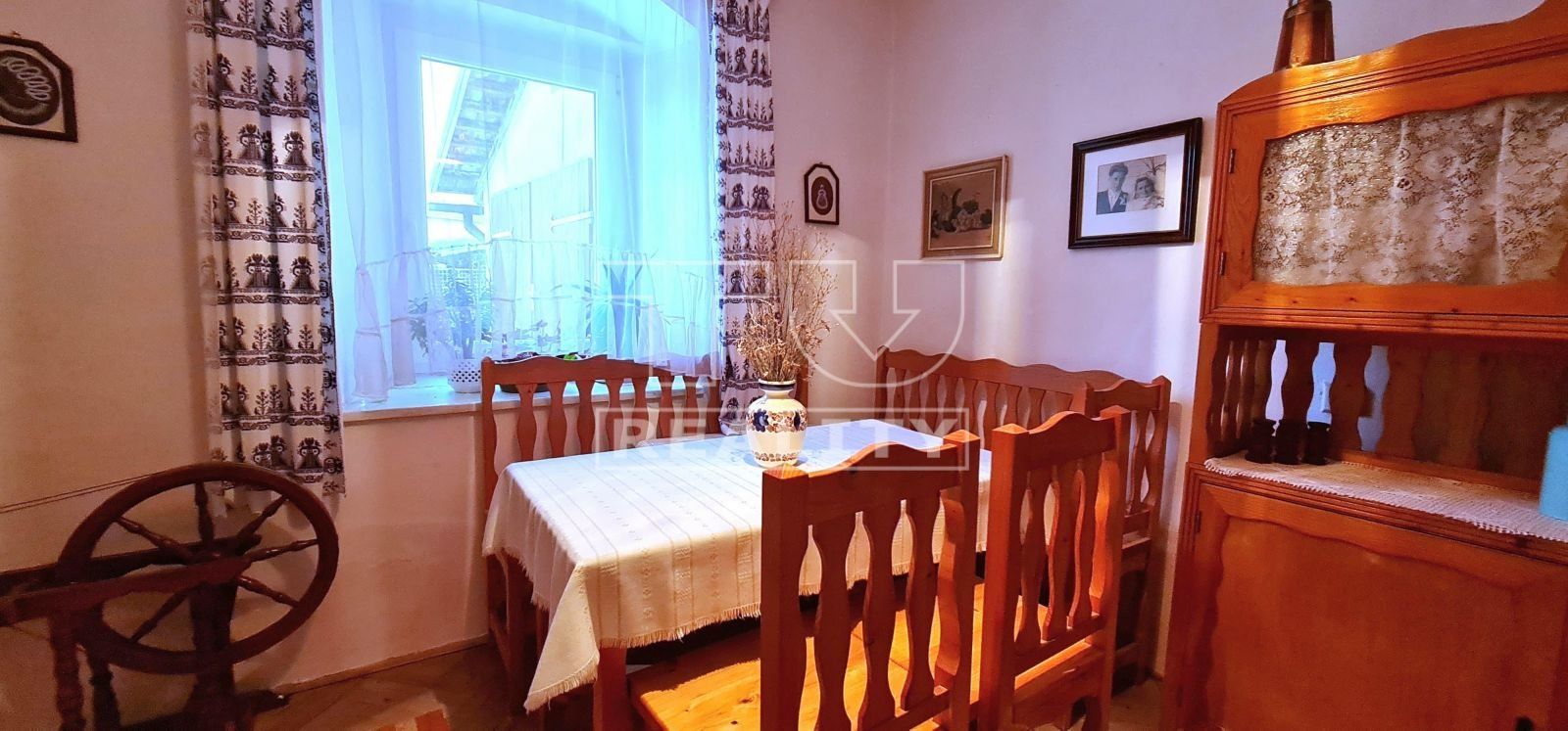 TUreality ponúka: Na predaj veľký dom v historickom meste Kremnica s rôznymi možnosťami využitia