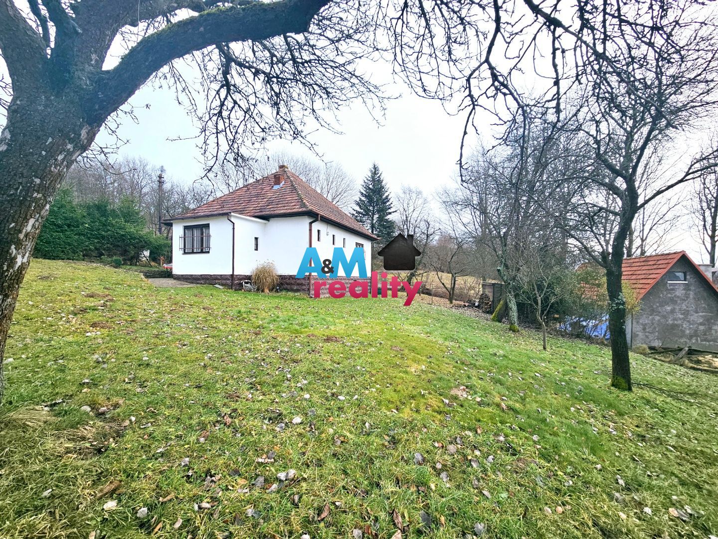 Rodinný dom Horná Súča - Trnávka 1428 m2
